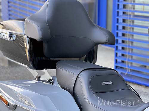 Harley Davidson HD Road Glide 117 Tour Pack Motorradvermietung Frankreich